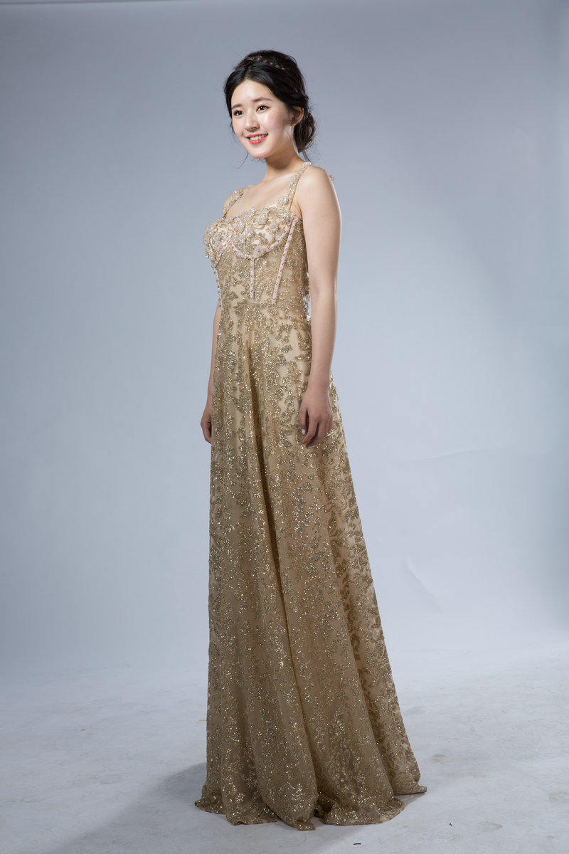 谢霆锋和王菲领证官宣