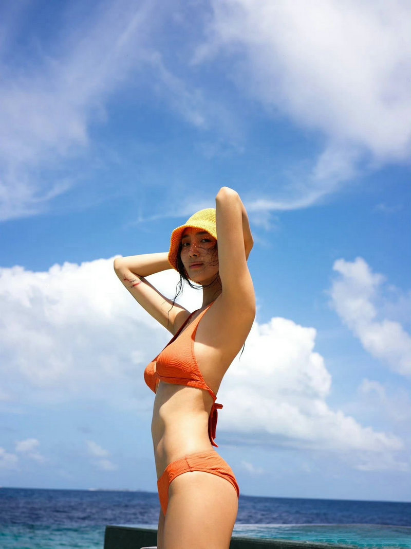 头拍肩拍头肩拍拍是什么歌