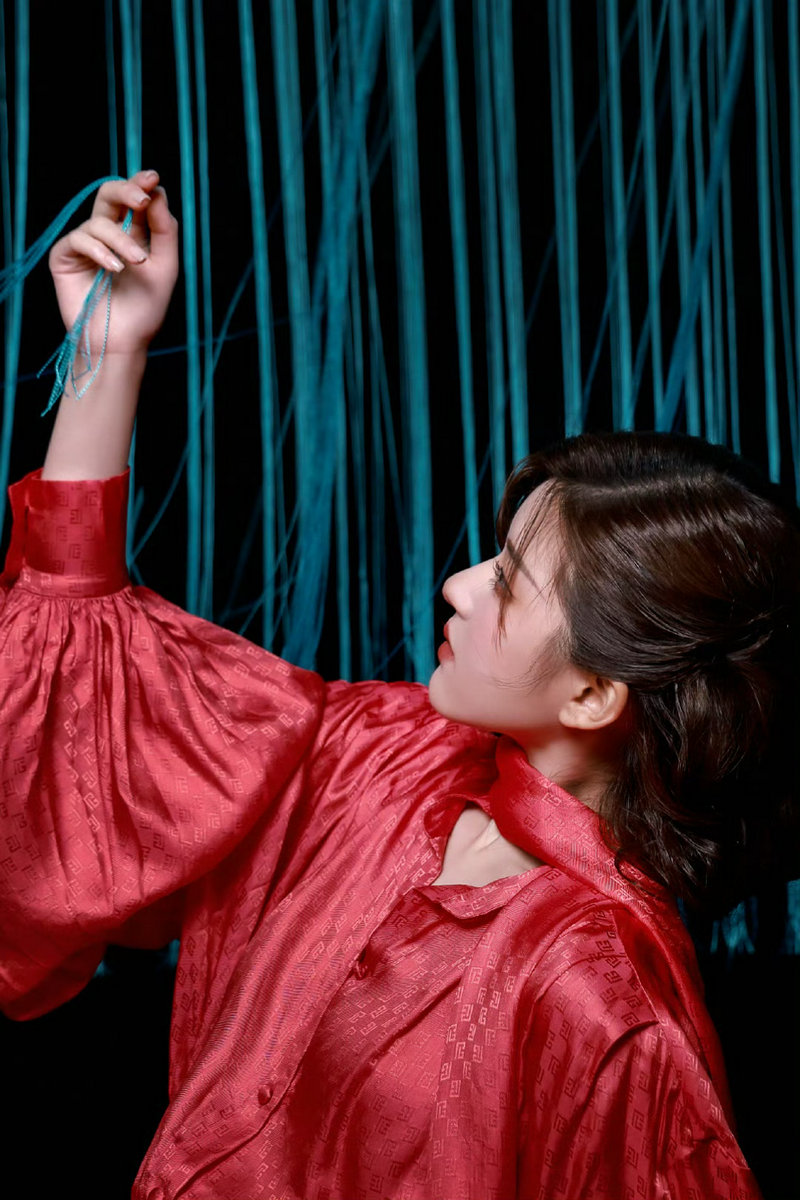 李靓蕾发长文控诉