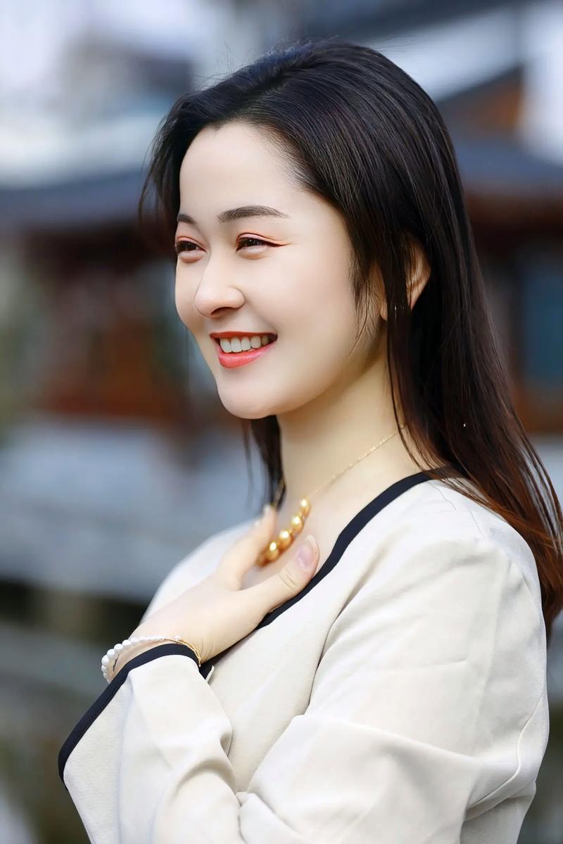 吴敏霞多少个世界冠军