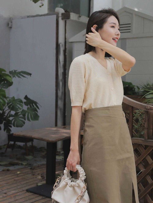 萧芳芳父亲 萧芳芳多少岁