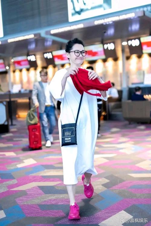 迟重瑞歌曲 迟重瑞歌曲敢问路在何方