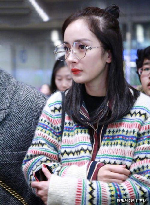 八卦新闻稿件(八卦新闻标题大全)