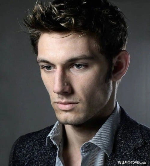 海岩贾乃亮_贾乃亮海边